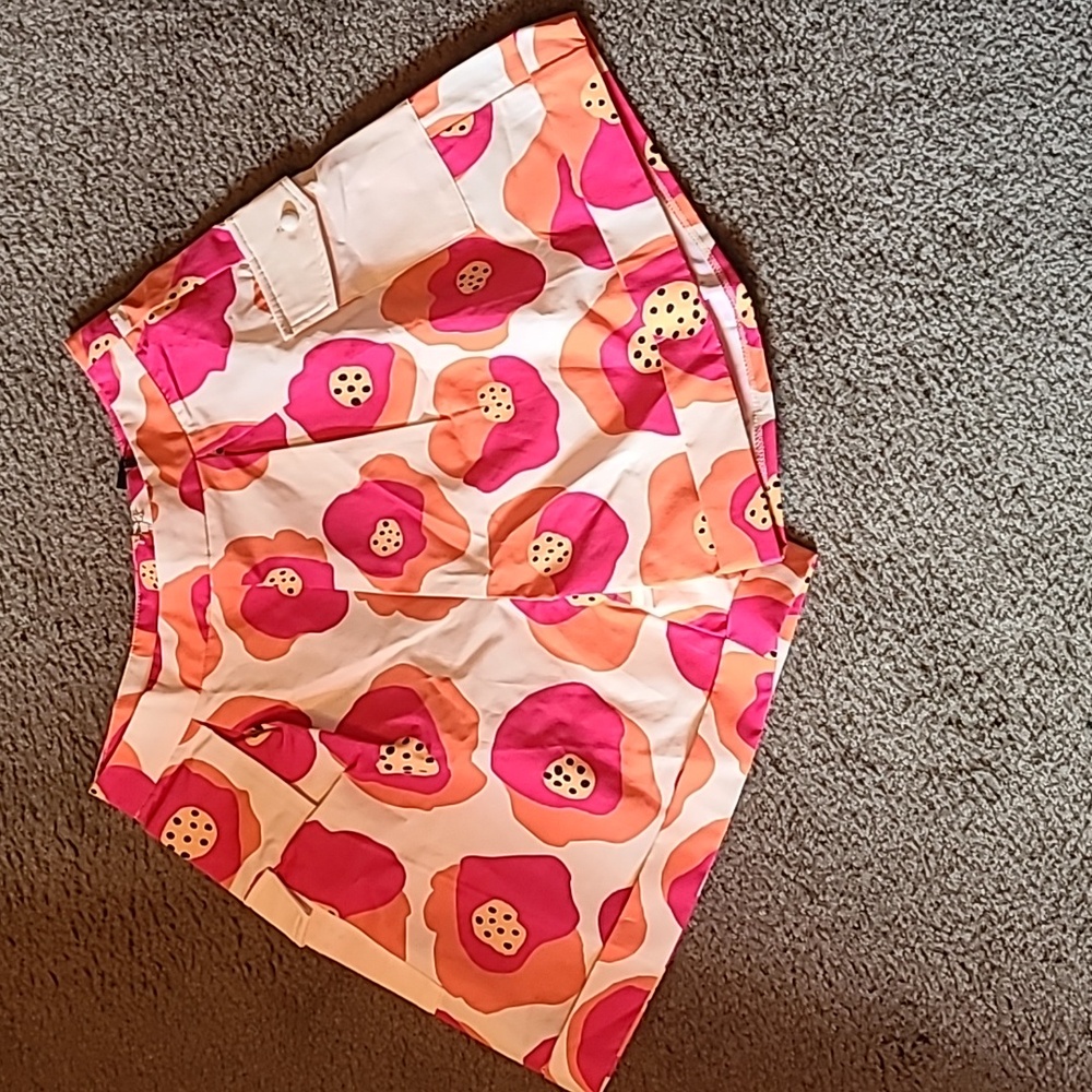 VALERIA GALIPOLI x Shein Floral Print Flap Pocket Patched Shorts
